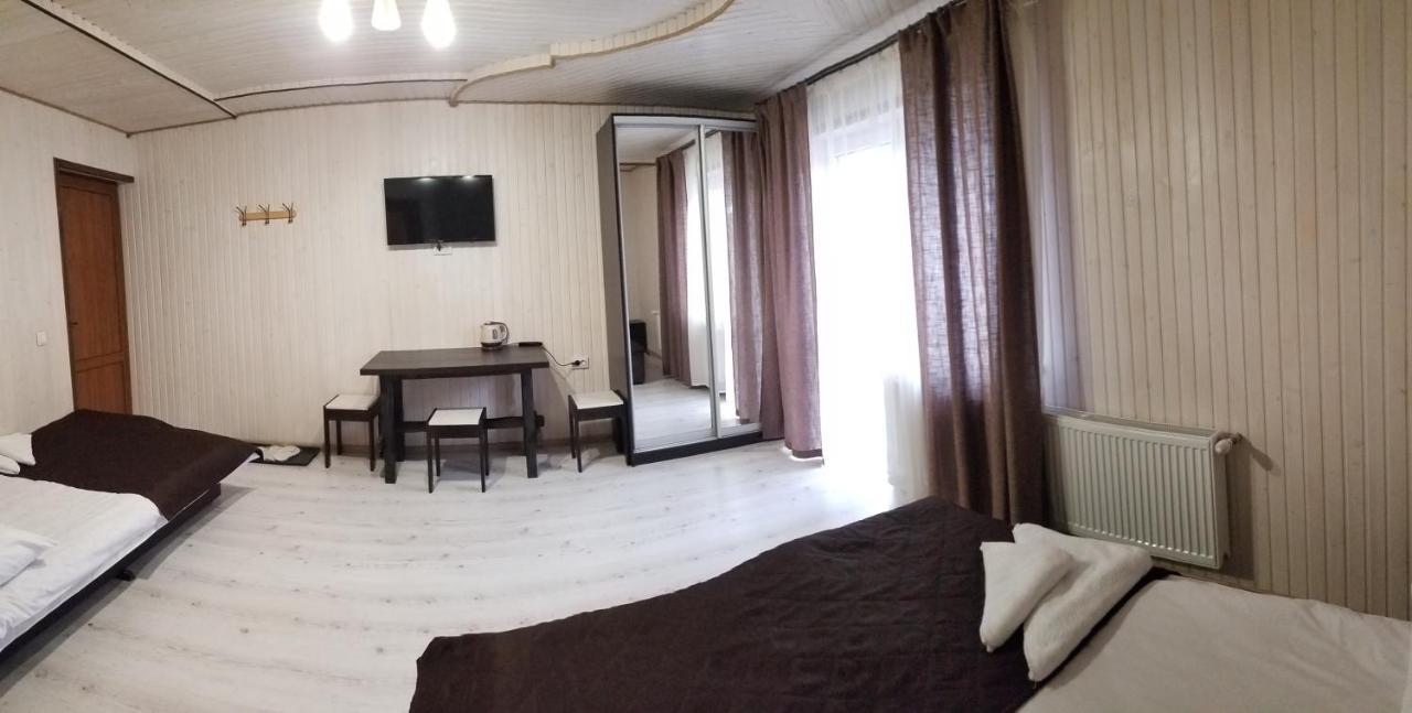 Guest House Mountain Bukovel Esterno foto