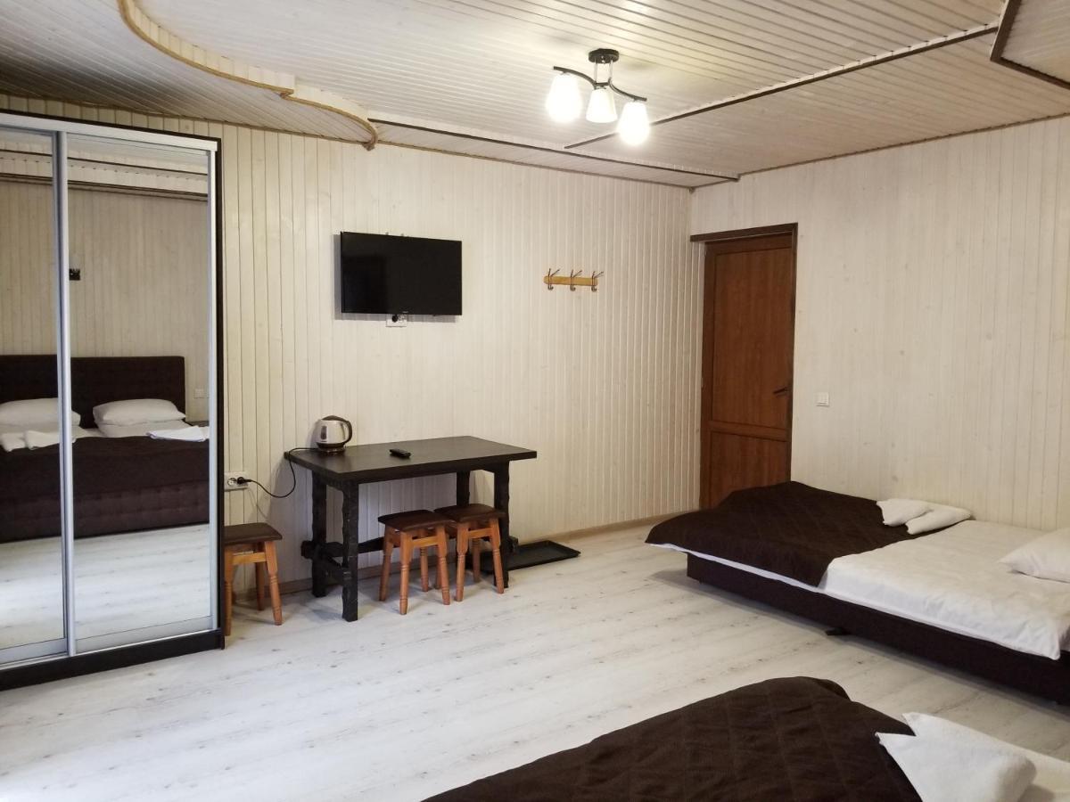 Guest House Mountain Bukovel Esterno foto