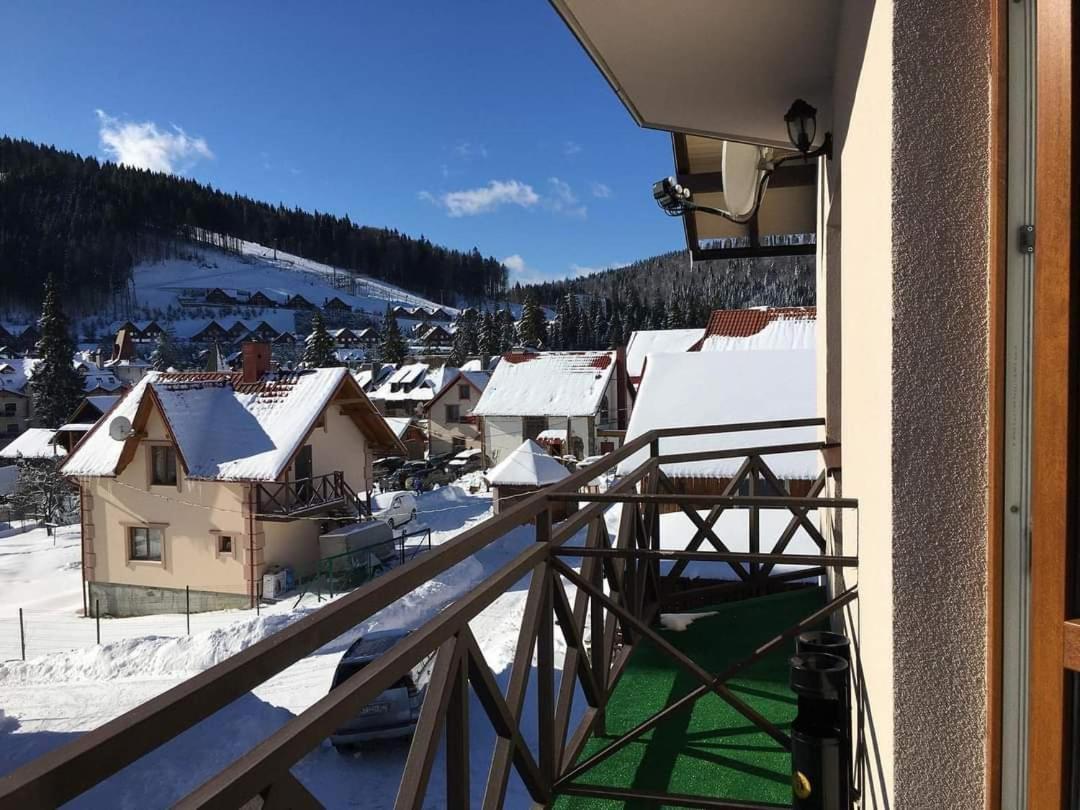 Guest House Mountain Bukovel Esterno foto